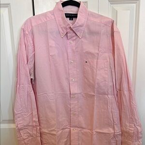 Tommy Hilfiger Men’s Light Pink Button-Down Dress Shirt